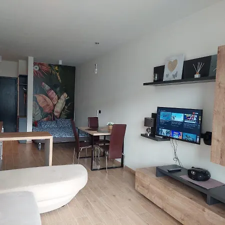 Pod Szyndzielnia, Debowiec Bielsko-Biała